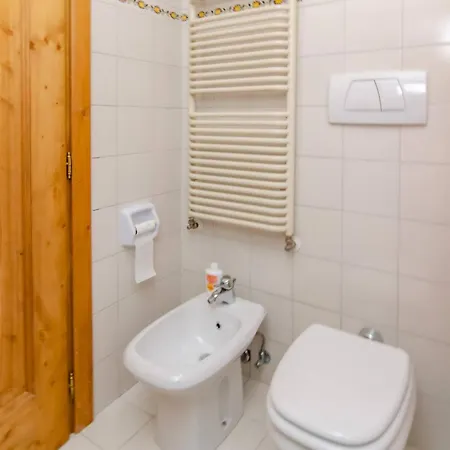 Ca Enrosadira Primo Piano Apartamento *